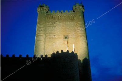 castilloFuensaldana-0270x