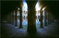 Patio del Palacio Santa Cruz